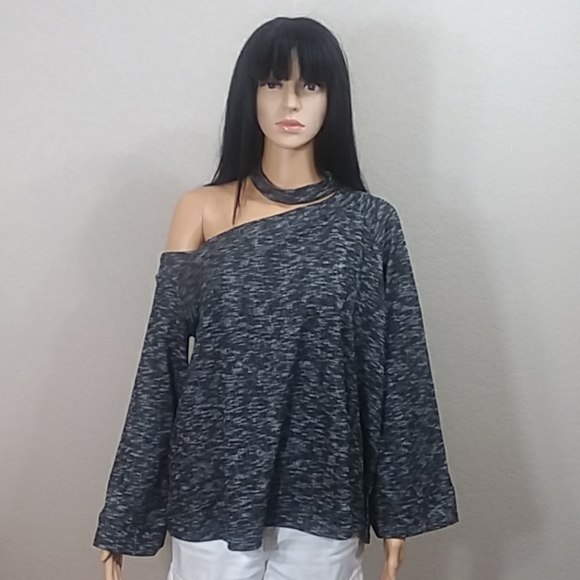 🌹Mock Neck Cutout Flare Long Sleeves Top Size S - Picture 3 of 7